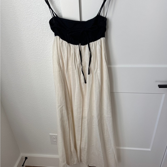 Abercrombie & Fitch Black and Cream linen Maxi Dress - Picture 4 of 5